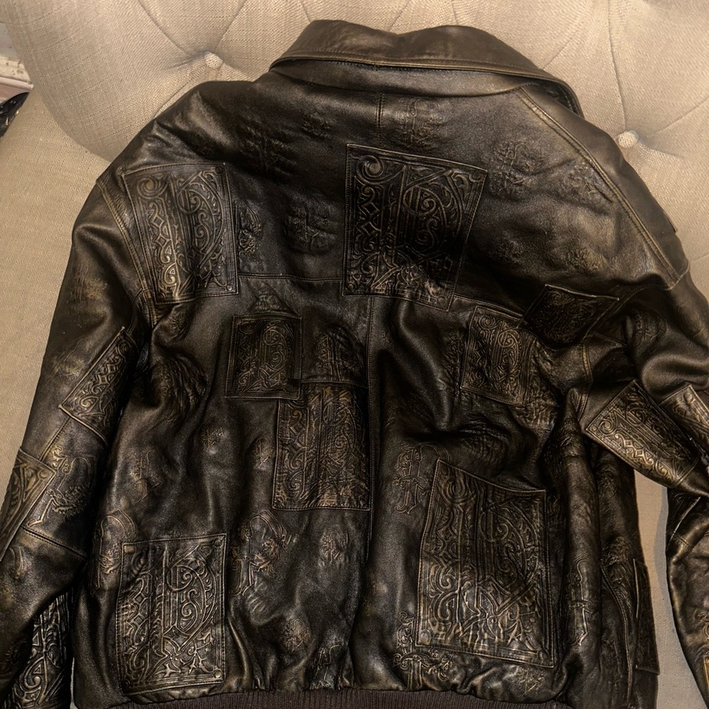 Pelle Pelle Men's Gold Embossed Leather Bomber Jacket - Picture 2 of 2
